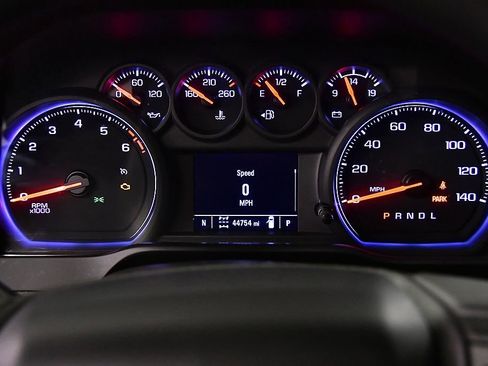 Used 2021 Chevrolet Silverado 2500 Custom w/ Custom Value Package AWD/4WD image 18