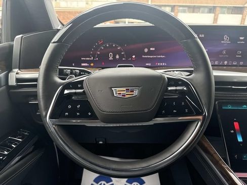 Certified 2026 Cadillac Escalade ESV Platinum Sport AWD/4WD image 40