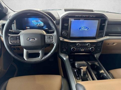 Used 2022 Ford F150 Lariat w/ Equipment Group 502A High AWD/4WD image 11