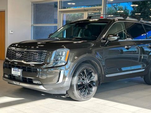 Used 2020 Kia Telluride SX w/ SX Prestige Package image 3