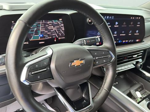 Certified 2025 Chevrolet Suburban Premier AWD/4WD image 22