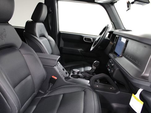 New 2025 Ford Bronco Big Bend w/ Black Diamond Package image 23