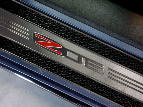 Used 2011 Chevrolet Corvette Z06 RWD image 51