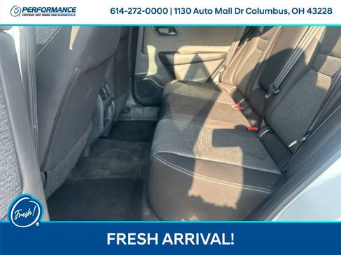 Used 2022 Nissan Rogue S FWD image 13
