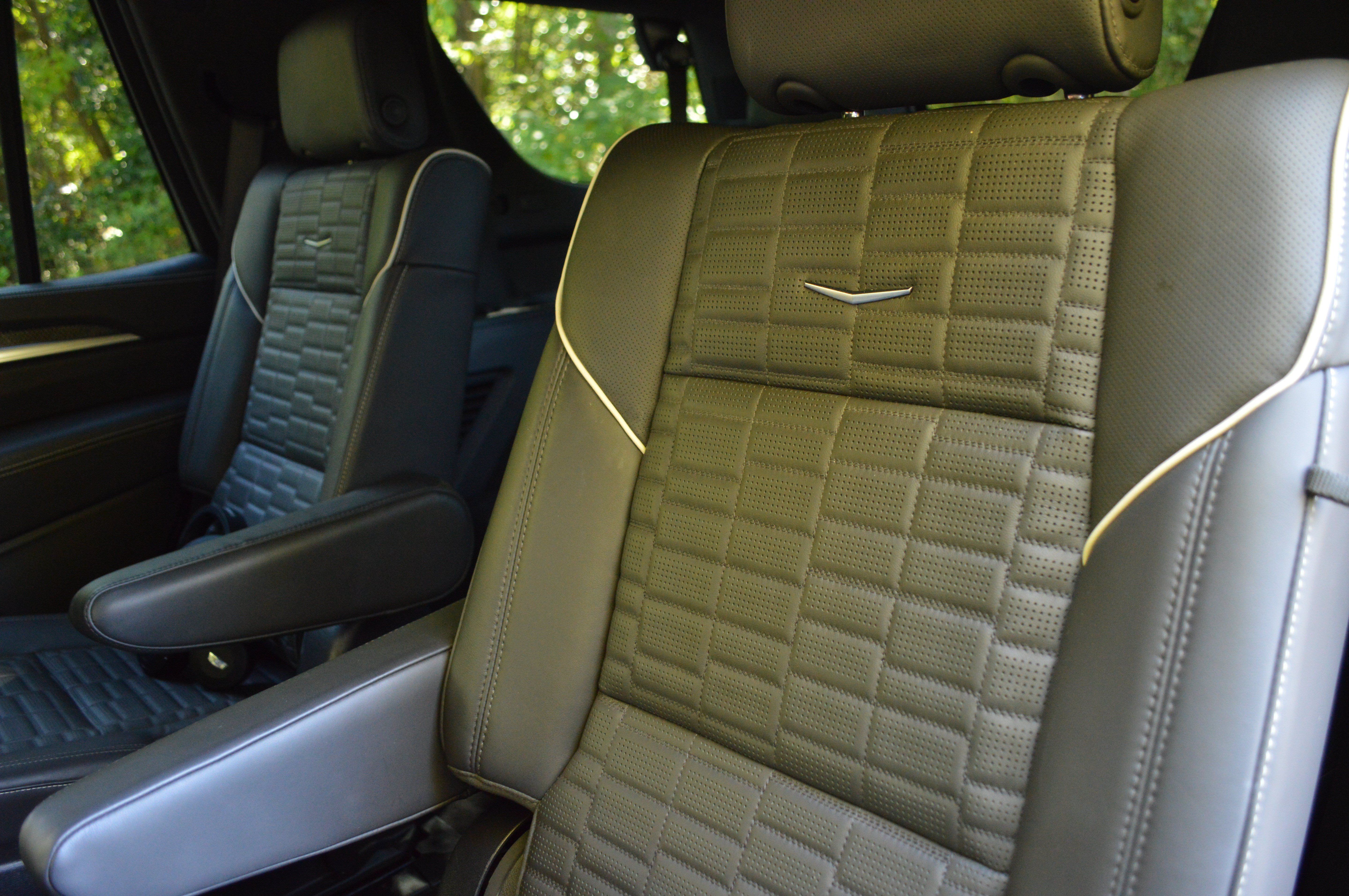Used 2025 Cadillac Escalade V AWD/4WD image 37