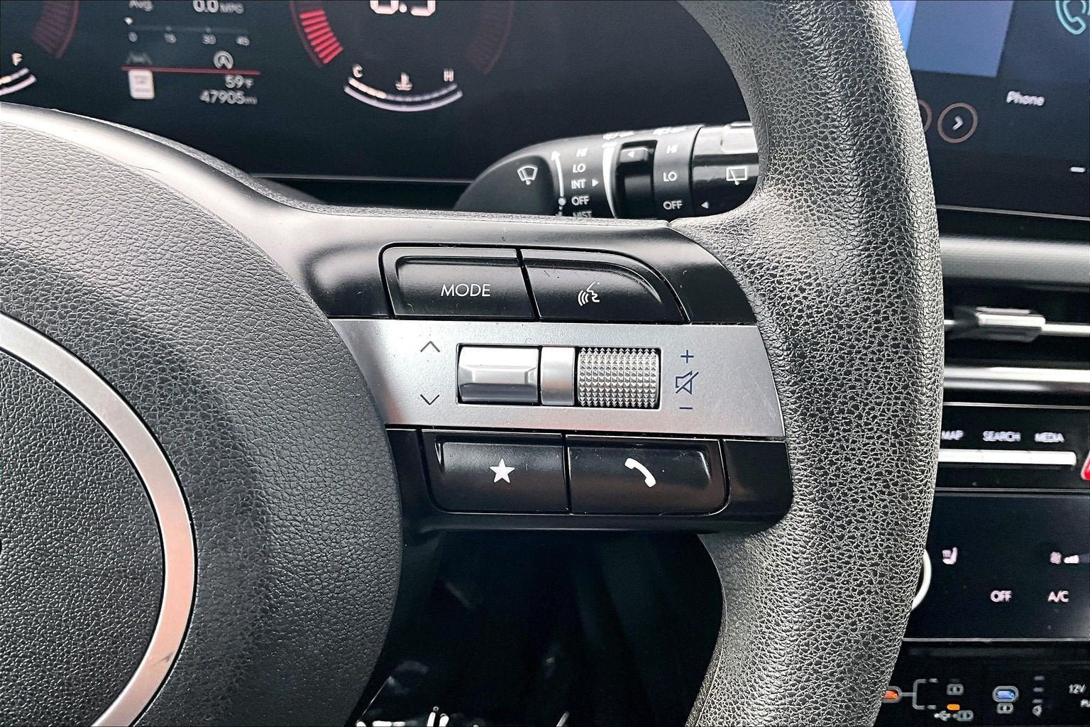 Used 2025 Hyundai Tucson SEL FWD image 17