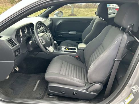 Used 2013 Dodge Challenger R/T image 18