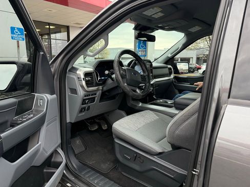 Used 2022 Ford F150 XLT w/ Equipment Group 302A High image 7