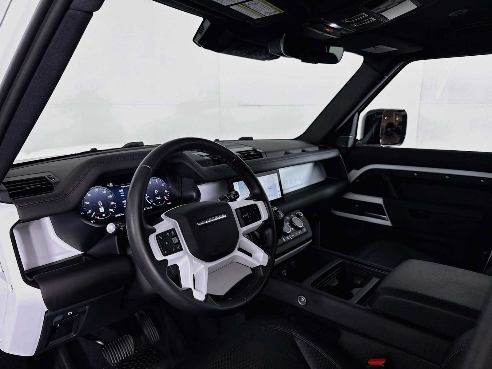 Used 2024 Land Rover Defender 110 S AWD/4WD image 9