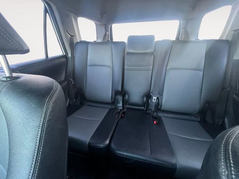 Used 2018 Toyota 4Runner SR5 Premium image 13