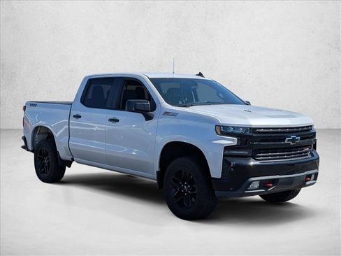 Used 2020 Chevrolet Silverado 1500 LT Trail Boss AWD/4WD image 3