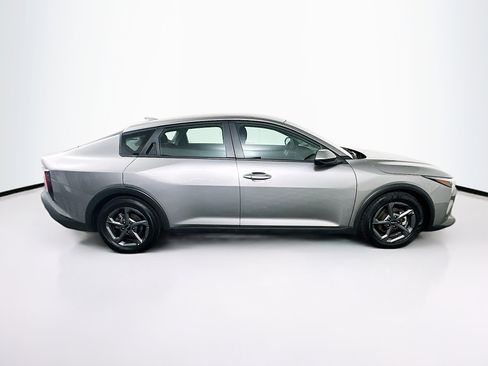 Used 2025 Kia K4 LXS image 10