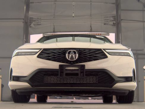 Used 2025 Acura Integra FWD image 2