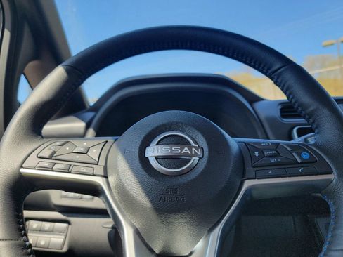 Used 2024 Nissan Leaf SV Plus image 12