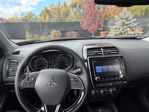 New 2025 Mitsubishi Outlander Sport 2.0 image 23
