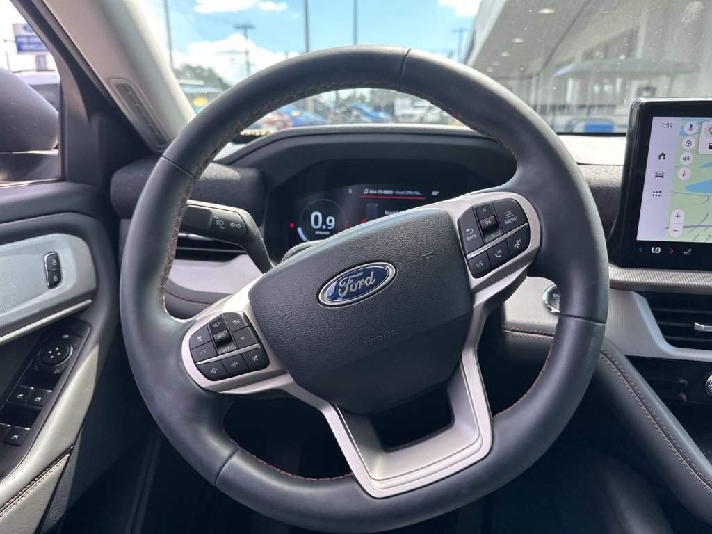 Used 2025 Ford Explorer Active RWD image 9