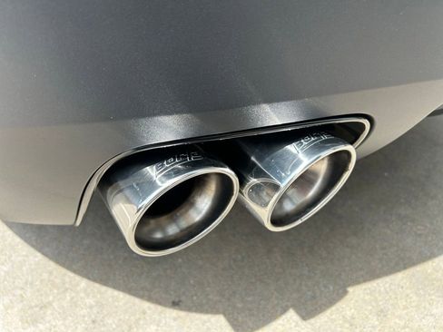 Used 2015 Chevrolet Camaro ZL1 RWD image 11