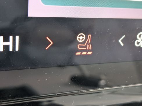 Certified 2025 Lincoln Navigator Reserve image 27