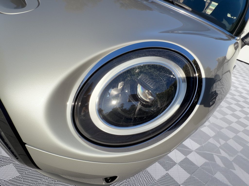 Used 2024 MINI Cooper SE FWD image 12