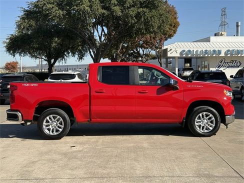 Used 2024 Chevrolet Silverado 1500 LT image 3