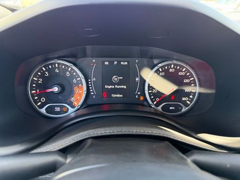 Used 2018 Jeep Renegade Latitude w/ Popular Equipment Group AWD/4WD image 25