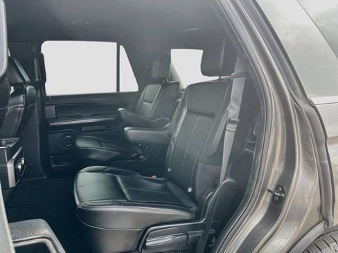 Used 2021 Ford Expedition XLT RWD image 23