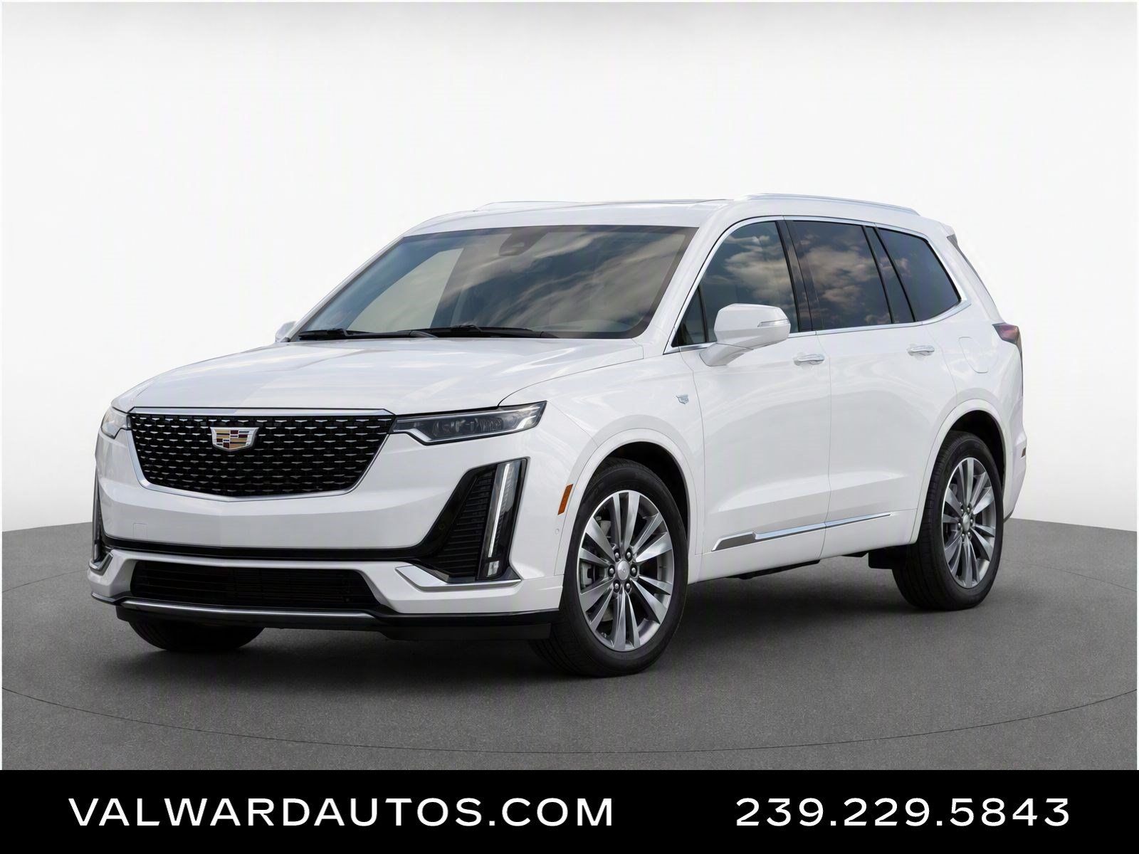 Used 2025 Cadillac XT6 Premium Luxury w/ Technology Package FWD image 1
