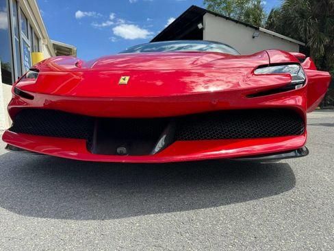 Used 2024 Ferrari SF90 Spider image 14
