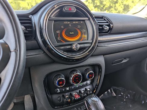 Used 2016 MINI Cooper Clubman FWD image 29