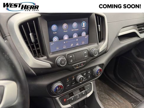 Used 2023 GMC Terrain SLT w/ Elevation Edition AWD/4WD image 8
