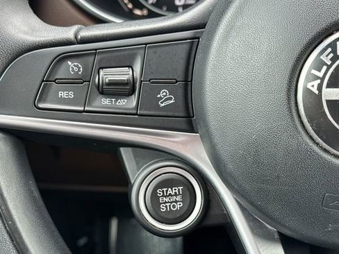 Used 2019 Alfa Romeo Stelvio Ti image 37