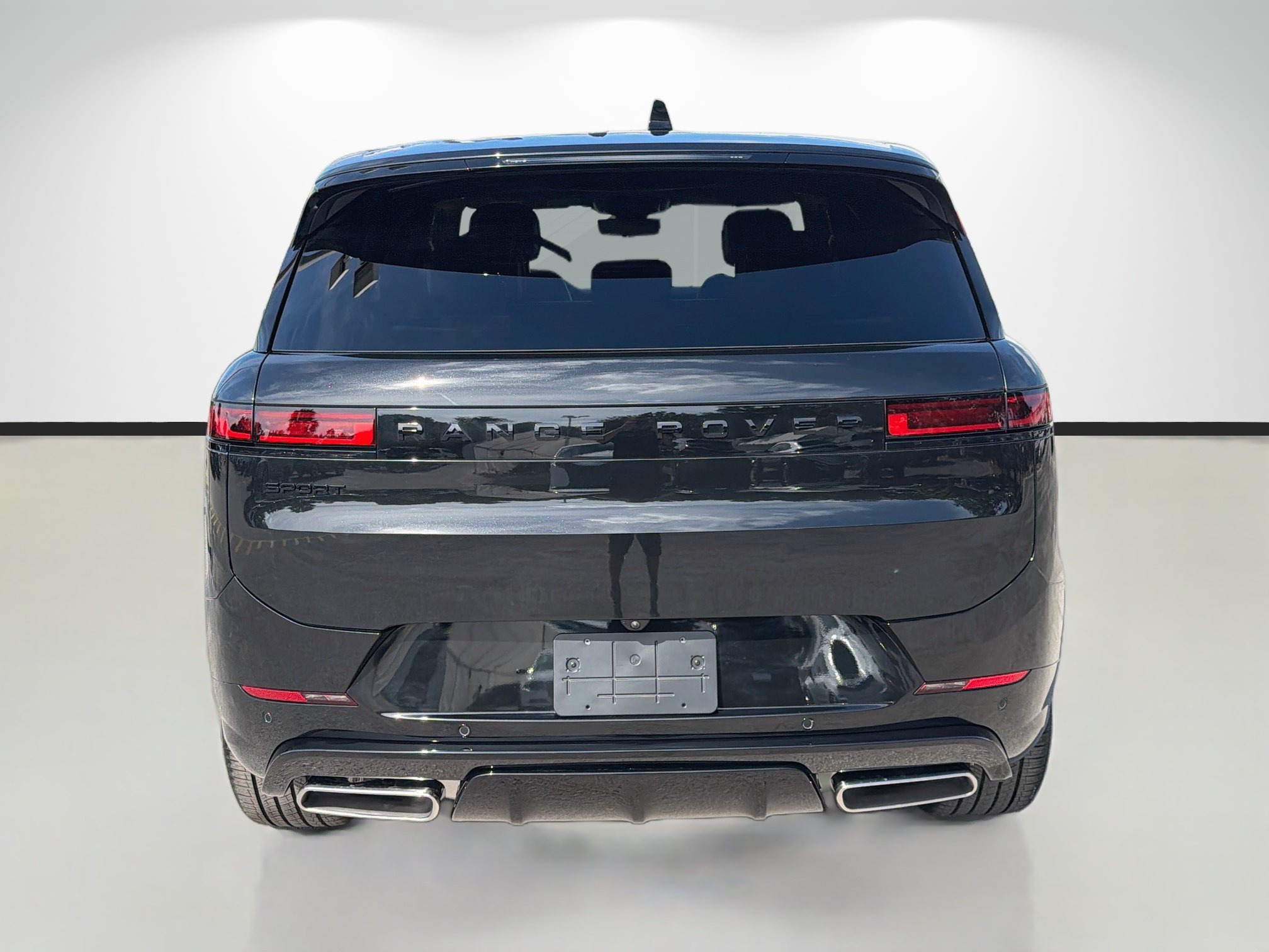 New 2027 Land Rover Range Rover Sport Dynamic SE AWD/4WD image 4