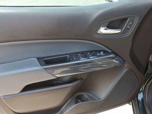 Used 2016 Chevrolet Colorado Z71 AWD/4WD image 13
