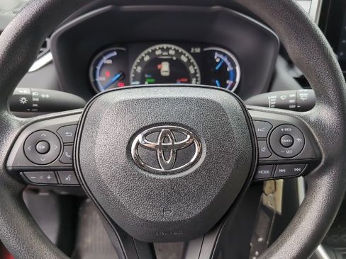 Used 2024 Toyota RAV4 LE image 15