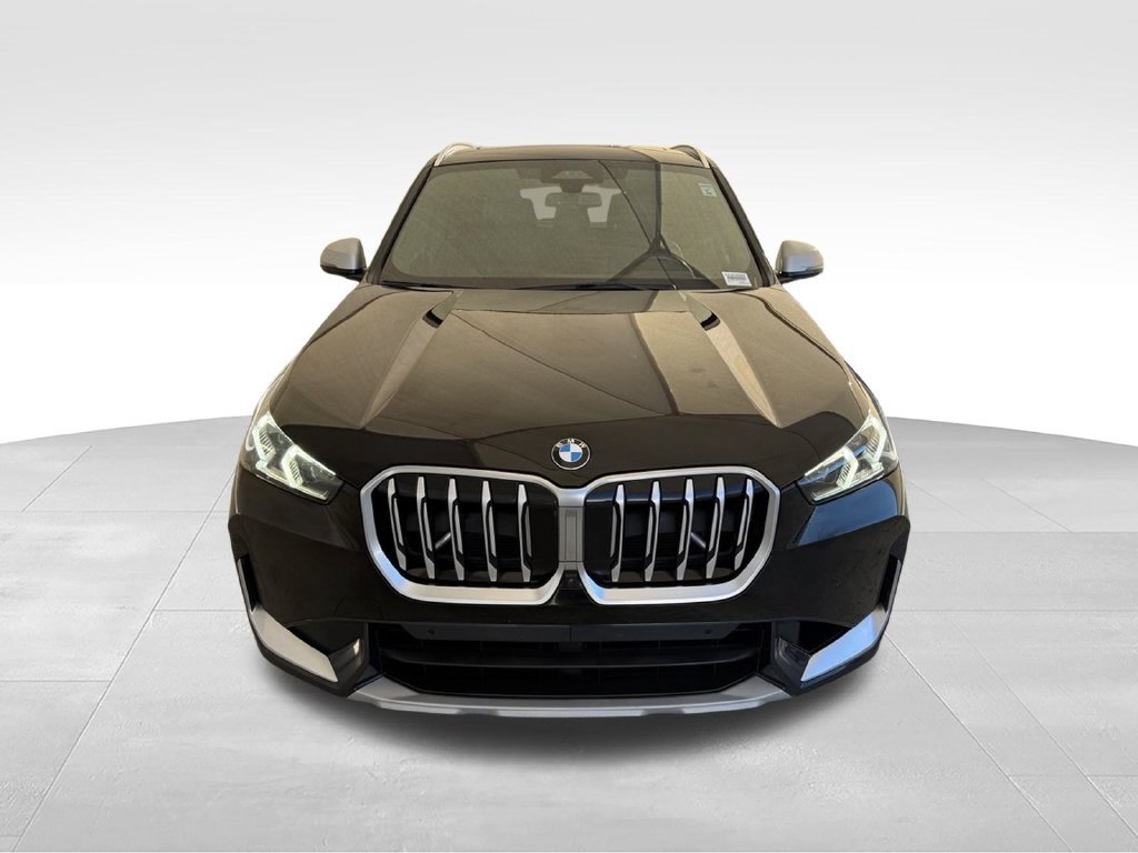 Used 2023 BMW X1 xDrive28i w/ Premium Package AWD/4WD image 4