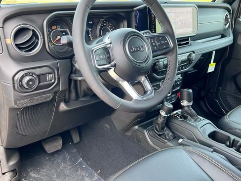 New 2025 Jeep Wrangler Unlimited Sahara AWD/4WD image 16