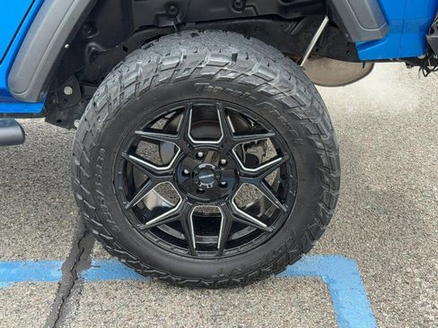 Used 2021 Jeep Wrangler Unlimited Sport AWD/4WD image 11