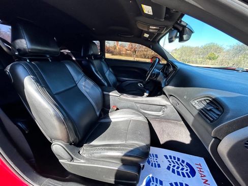 Used 2016 Dodge Challenger SXT Plus image 13