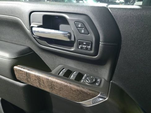 Used 2021 GMC Sierra 2500 Denali w/ Denali Black Diamond Edition image 24