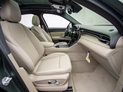 New 2026 Maserati Grecale Modena AWD/4WD image 14
