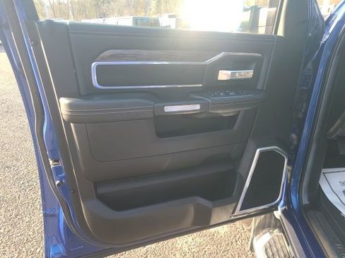 Used 2019 RAM 2500 Laramie image 12