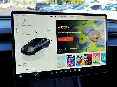 Used 2024 Tesla Model 3 Standard Range image 30