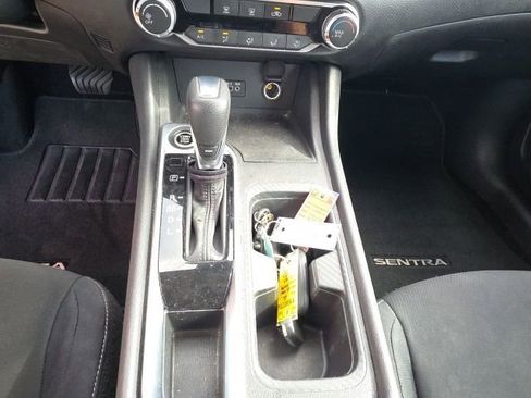 Used 2022 Nissan Sentra SV w/ Trunk Package FWD image 18