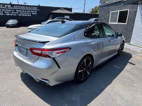 Used 2020 Toyota Camry XSE image 25