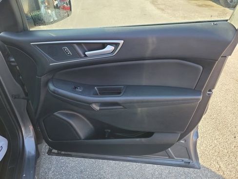 Used 2024 Ford Edge SEL image 37