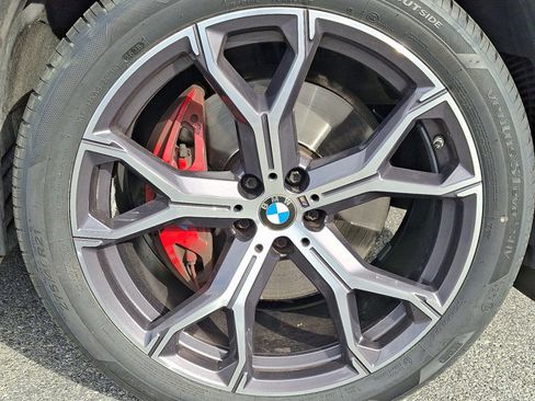 Certified 2022 BMW X5 xDrive40i w/ M Sport Package image 8