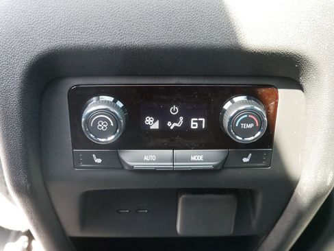 New 2026 Chevrolet Traverse High Country w/ LPO, Floor Liner Package AWD/4WD image 19