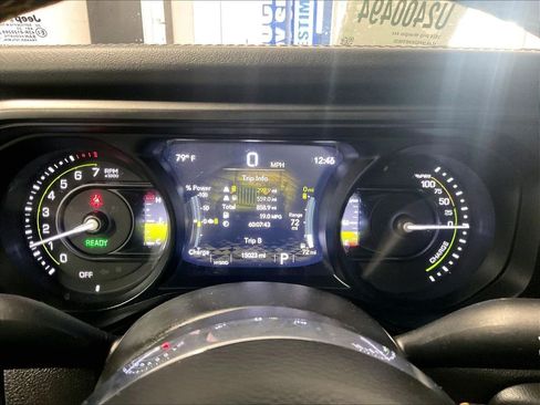 Used 2024 Jeep Wrangler Unlimited Sahara AWD/4WD image 24