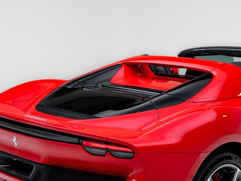 Used 2023 Ferrari 296 GTS image 46