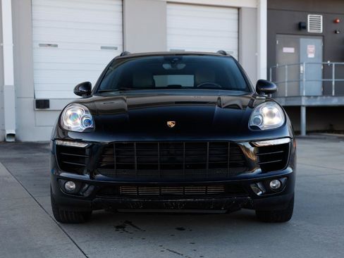 Used 2017 Porsche Macan AWD SPORT UTILITY 4DR WAGON image 15